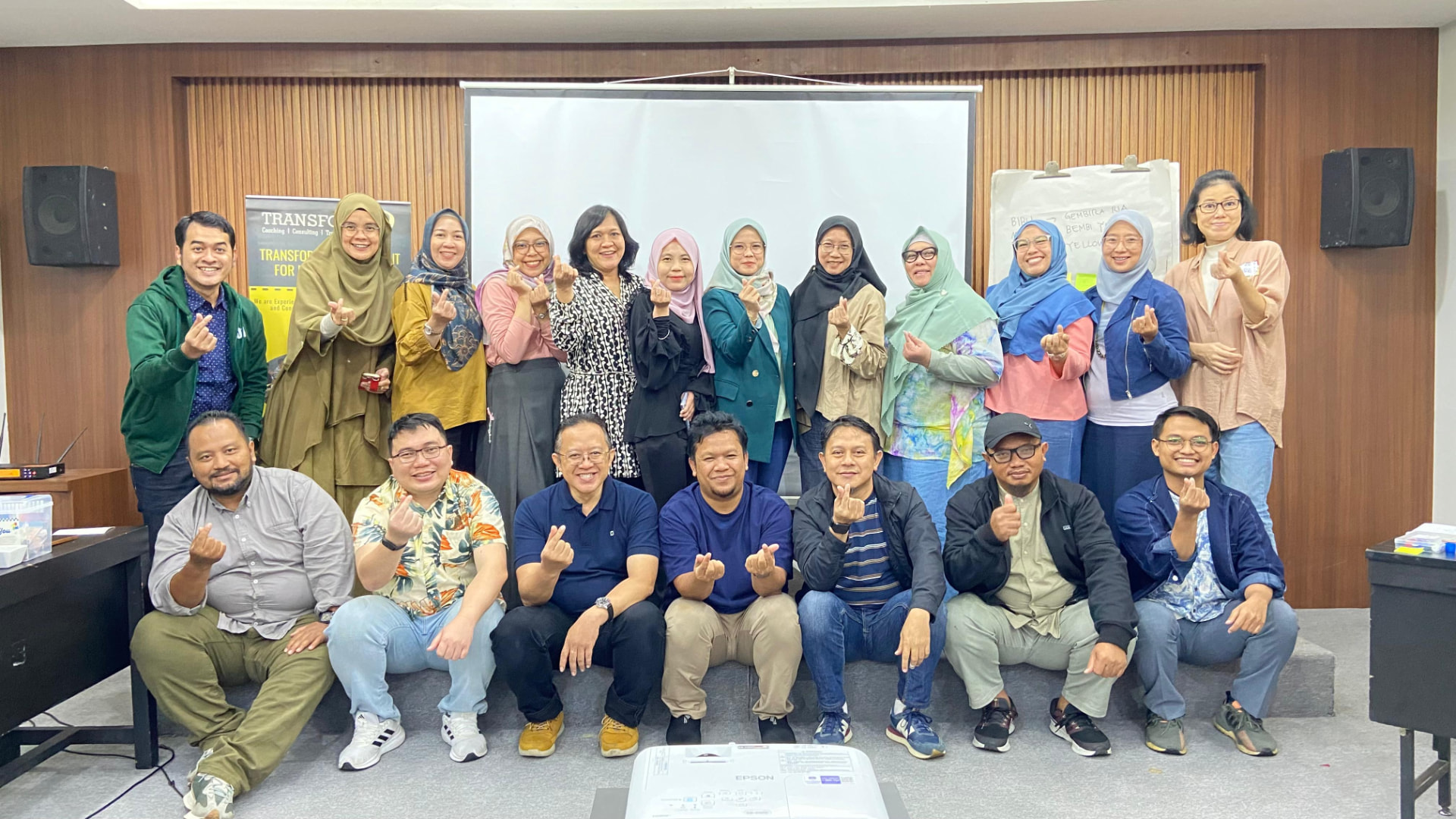 Sesi workshop learning design bersama peserta